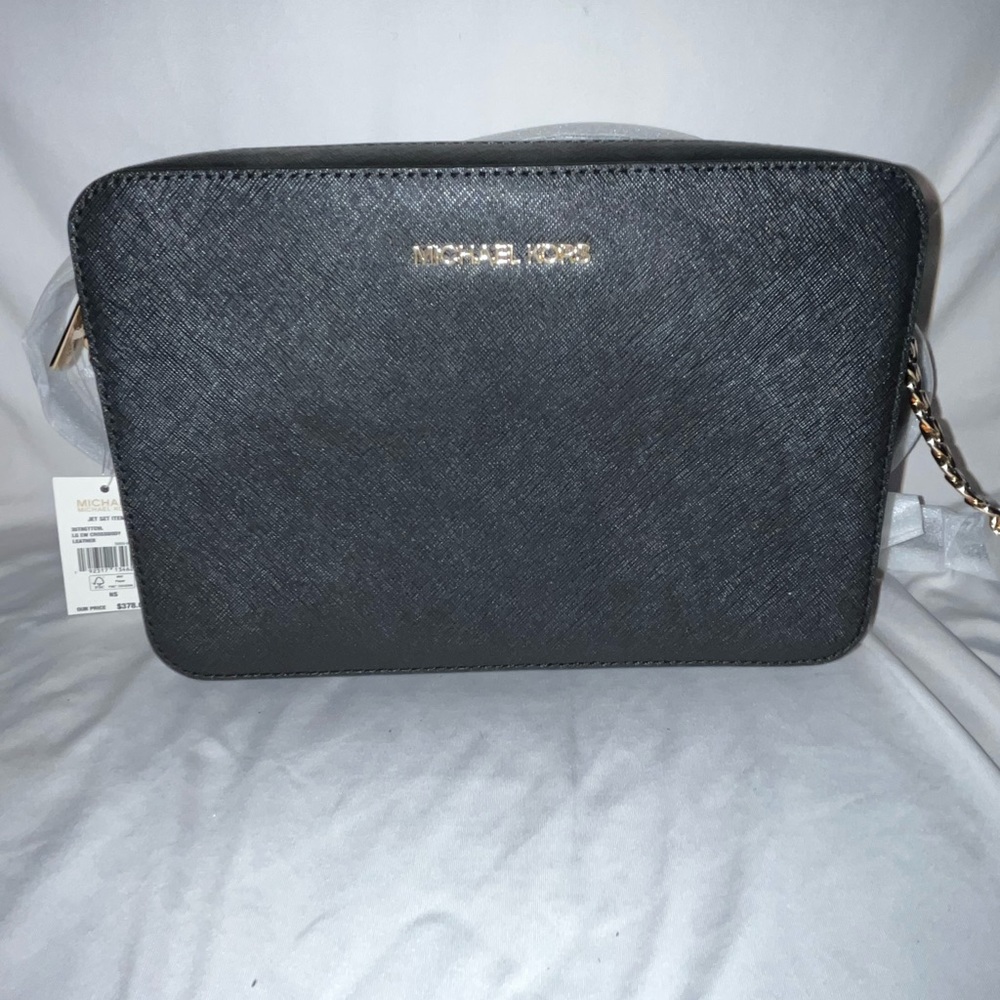 Michael Kors Jet Set Large Saffiano Leather Crossbody Purse